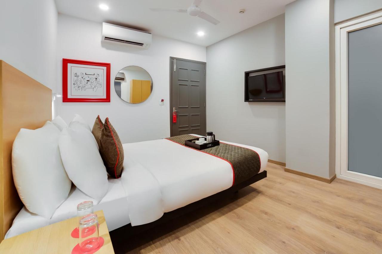 ホテルOyo Townhouse 019 Anand Vihar ニューデリー エクステリア 写真