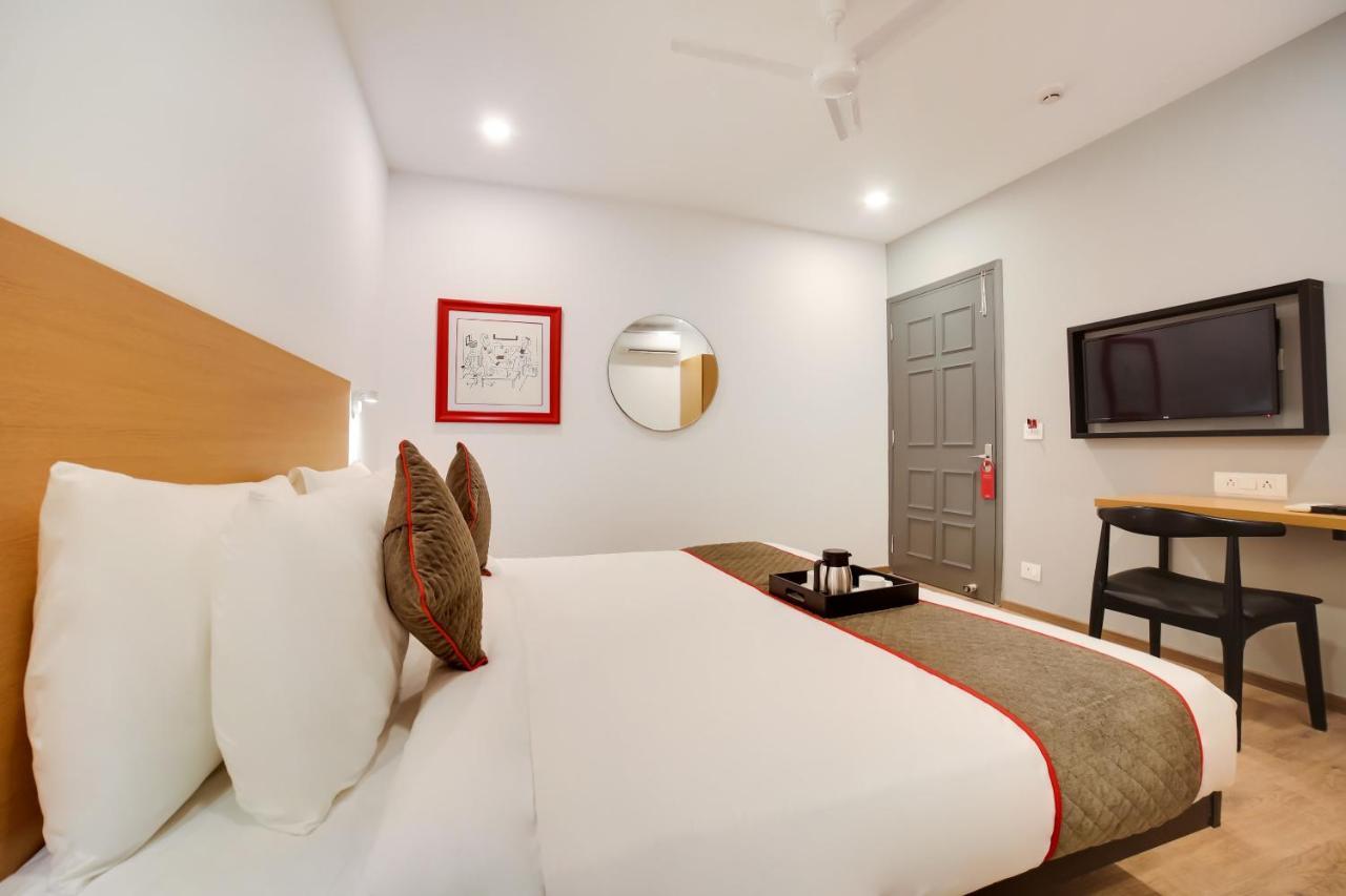 ホテルOyo Townhouse 019 Anand Vihar ニューデリー エクステリア 写真