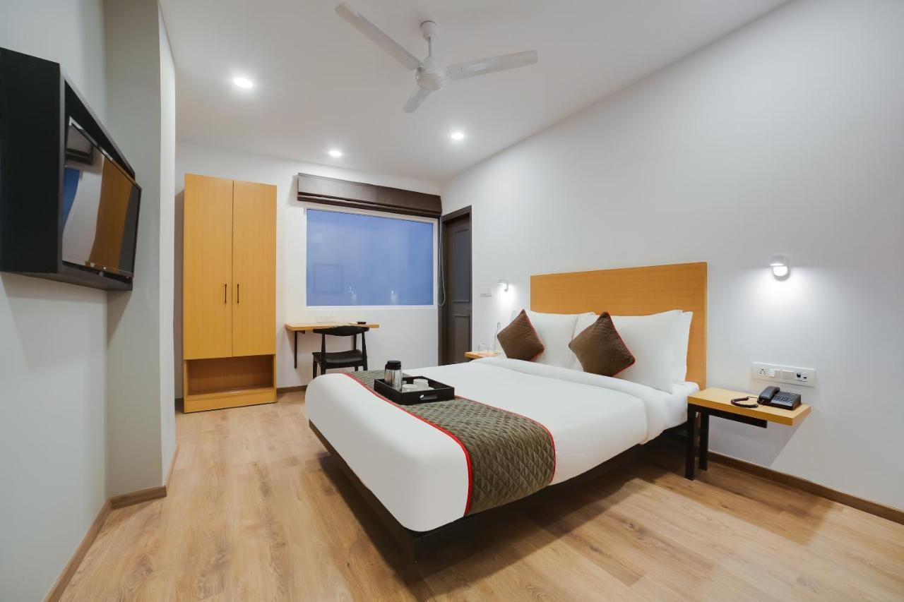 ホテルOyo Townhouse 019 Anand Vihar ニューデリー エクステリア 写真